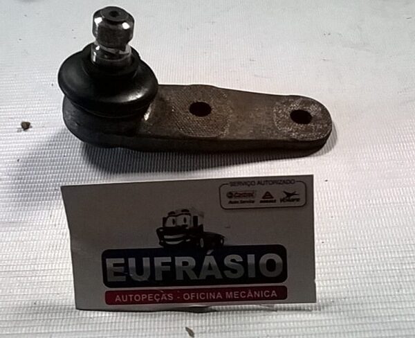 PIVO SUSPENSAO VW PASSAT SANTANA QUANTUM Nº 823407365E