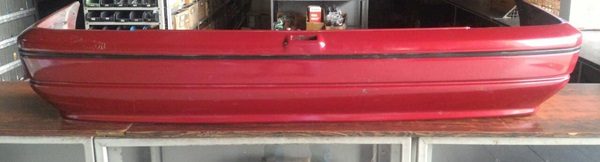 PARA-CHOQUE ESCORT 93ED TRASEIRO VERMELHO ORIGINAL