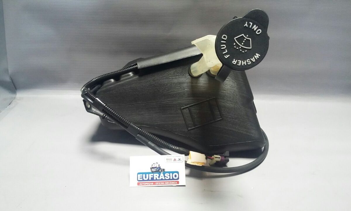 RESERVATORIO AGUA SILVERADO GMC 6150 PARABRISA C/MOTOR