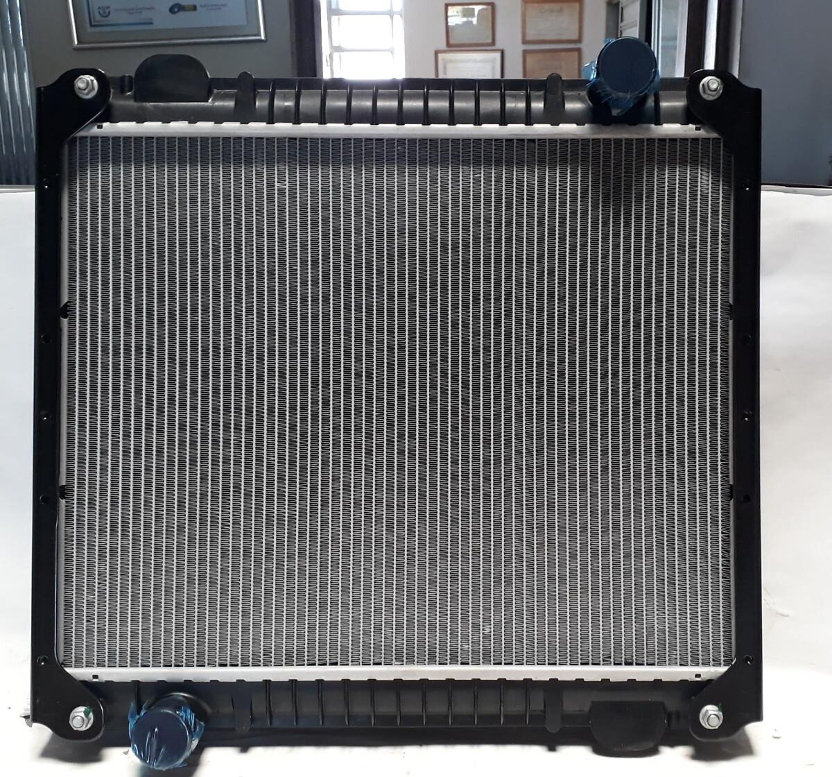 RADIADOR VOLARE W8 W9 4.8H V8L EURO5 CAM 8500 MARRUA
